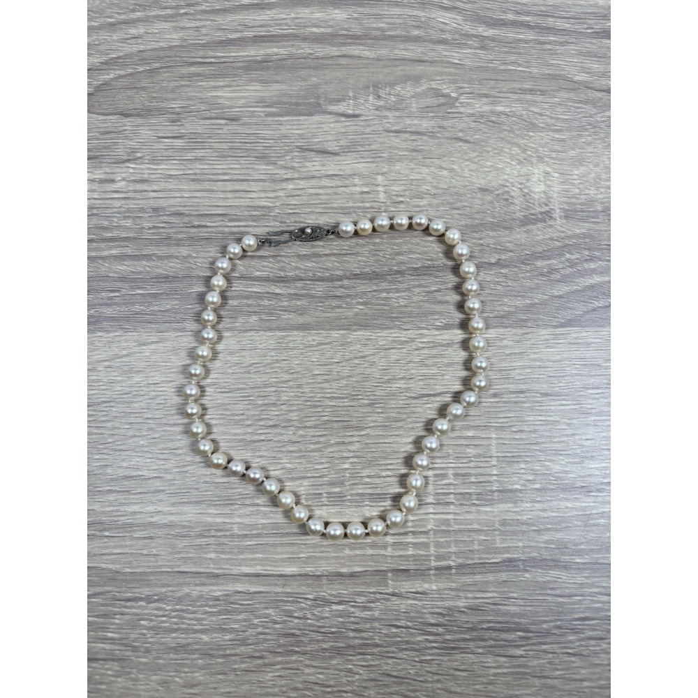 Vintage 15 Inch Genuine Cultured Pearl Necklace Choker